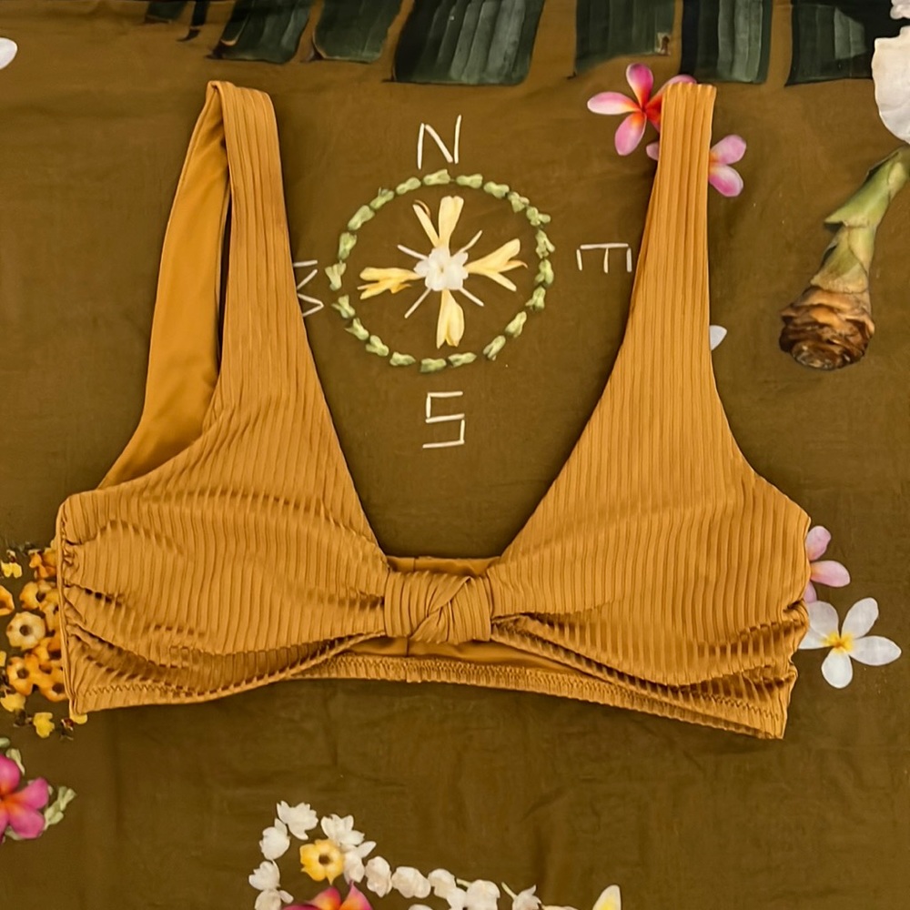 Tori Praver top